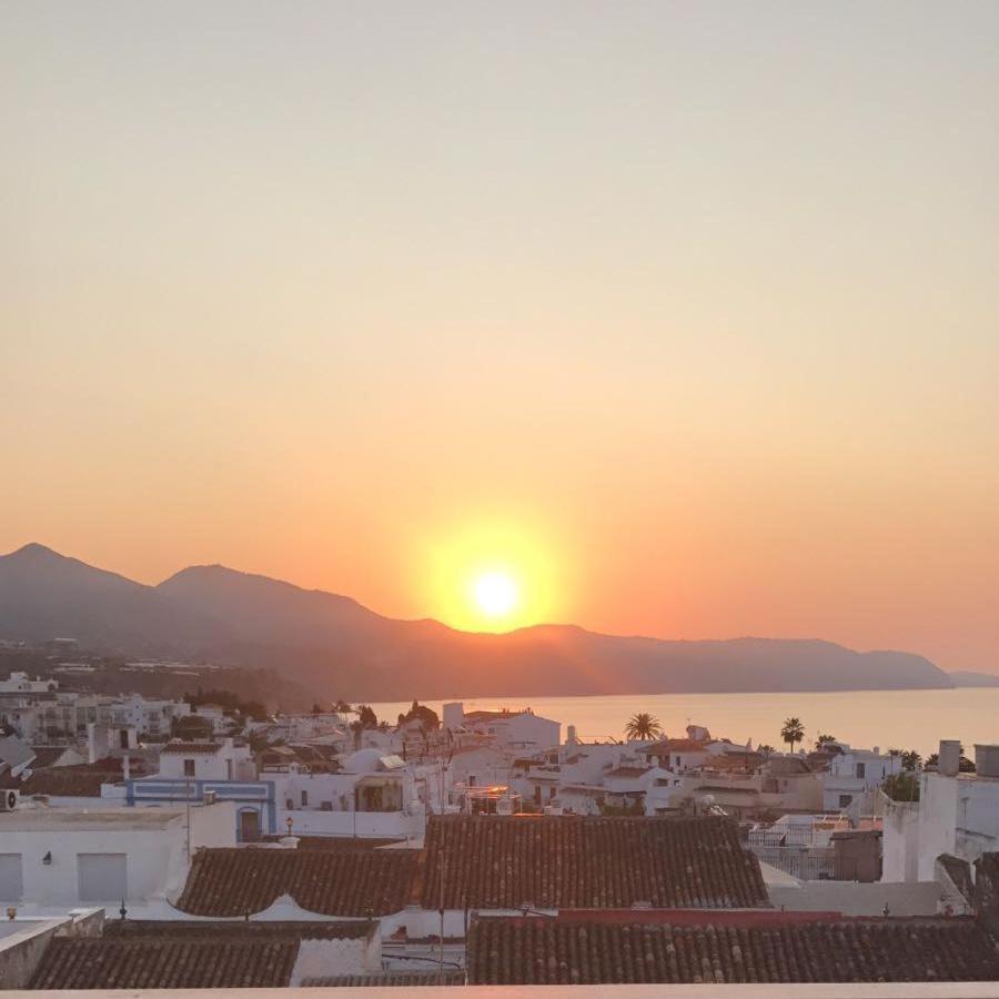 Old Town Nerja, Stunning Sea Views Apartament *
