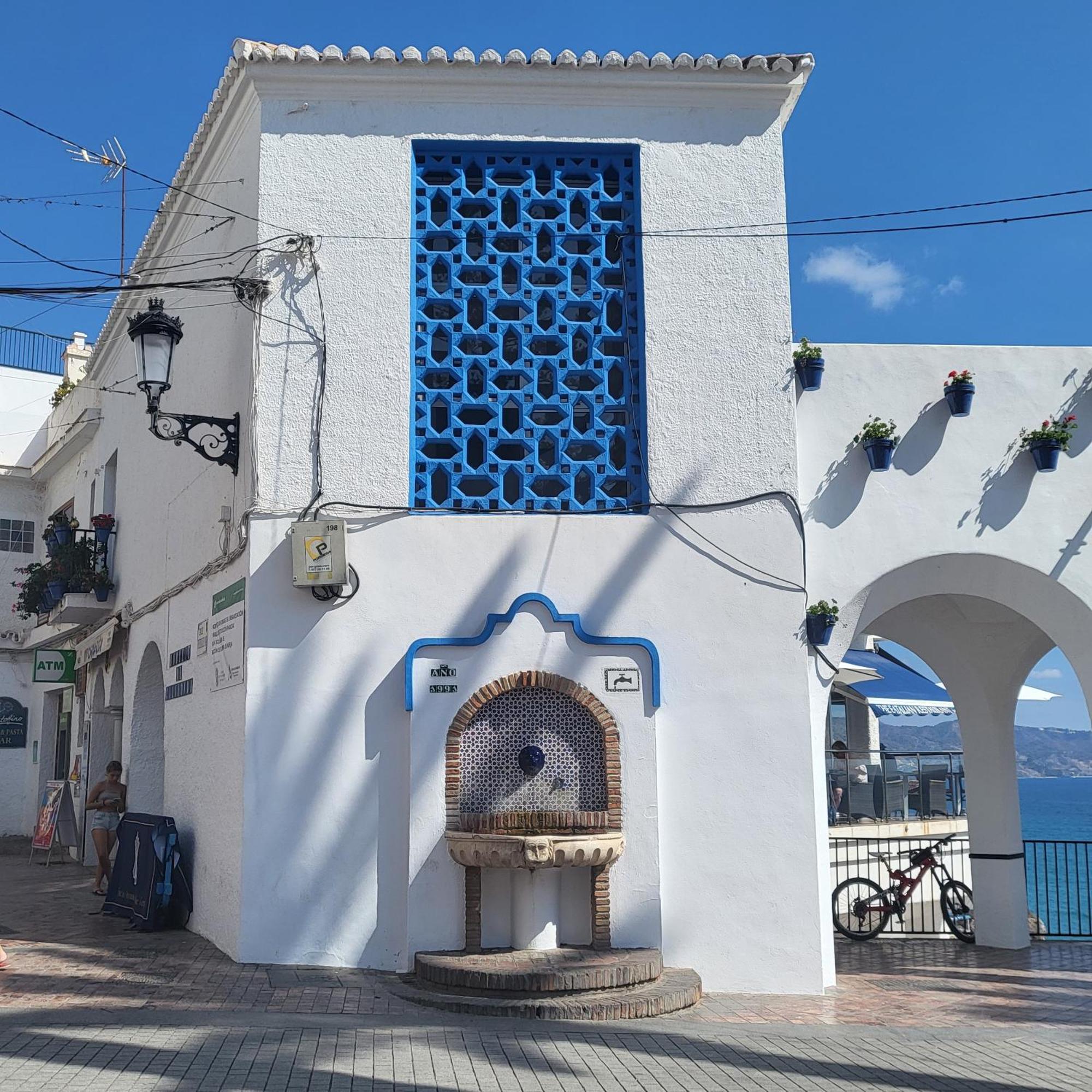 Old Town Nerja, Stunning Sea Views Apartament Nerja