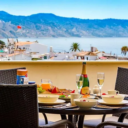Apartament Old Town Nerja, Stunning Sea Views Zewnętrze zdjęcie