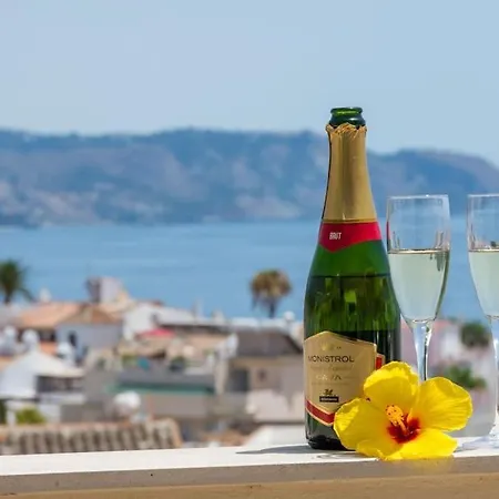 Apartament Old Town Nerja, Stunning Sea Views Zewnętrze zdjęcie